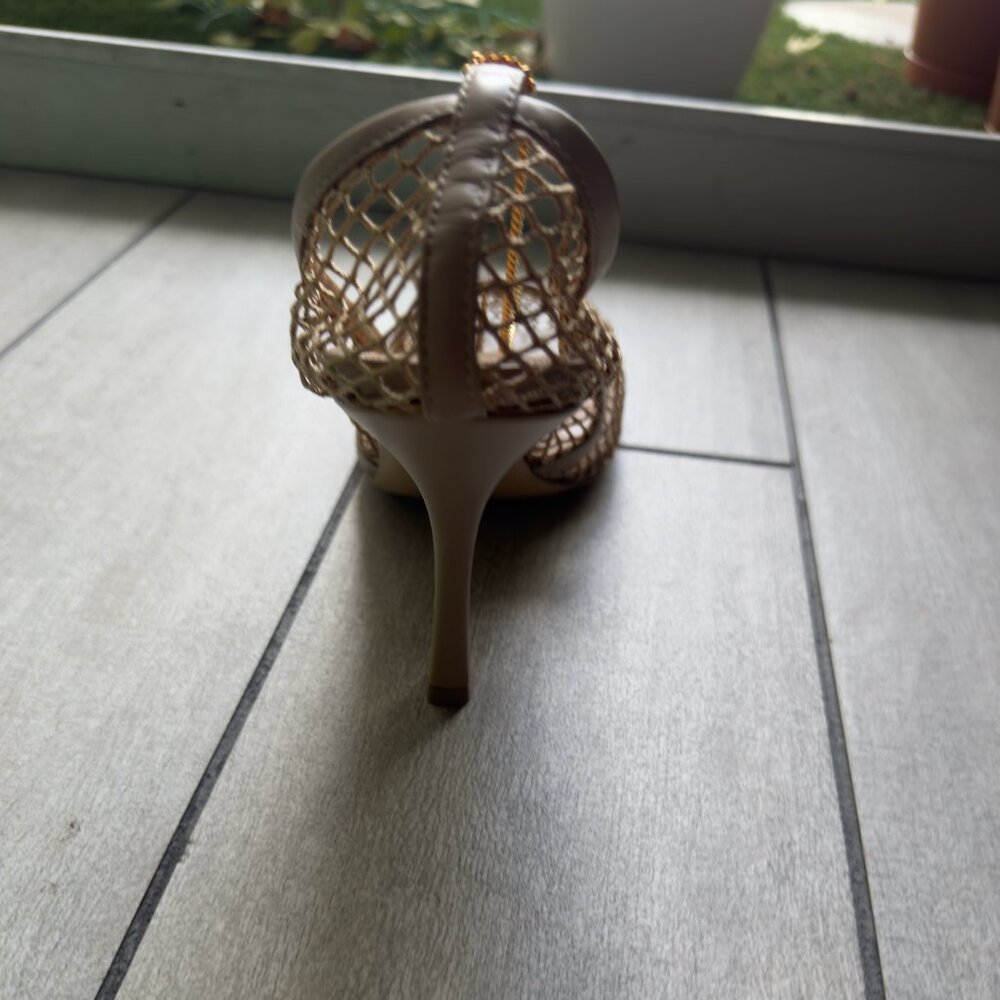 NWT BOTTEGA VENETA BEIGE STRETCH MESH PUMP - Picture 12 of 15